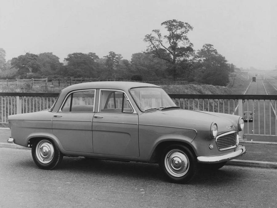  Standard Vanguard Saloon (Mk III) 1955 года  (фото 2 из 4)